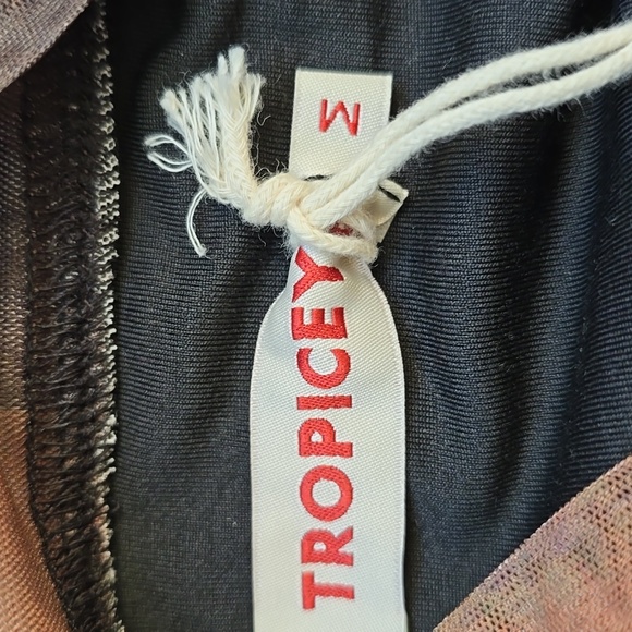 NWT Tropiceye top - Picture 5 of 6
